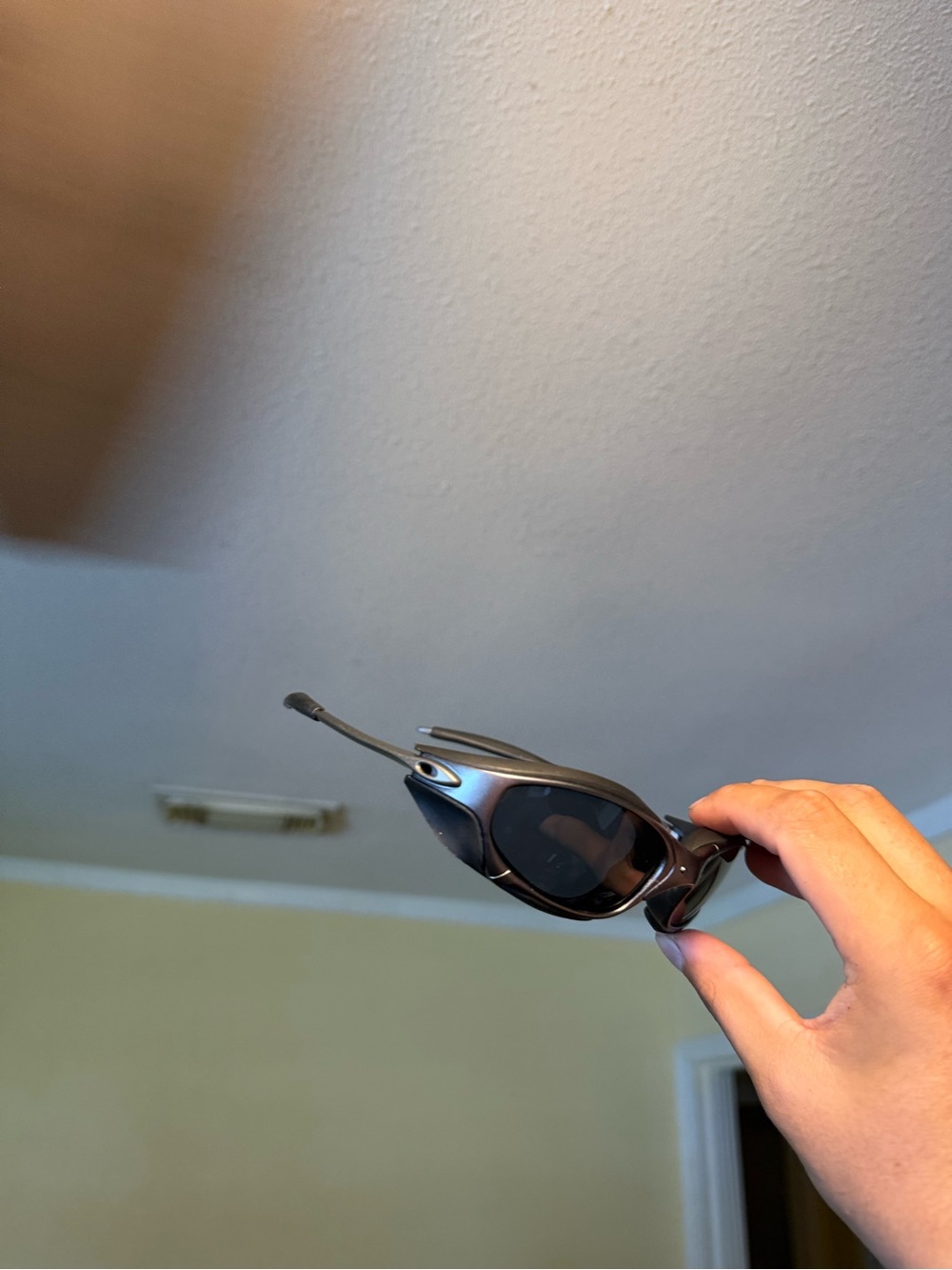 Oakley Black Metallic Gray Sport Sunglasses Oakleys